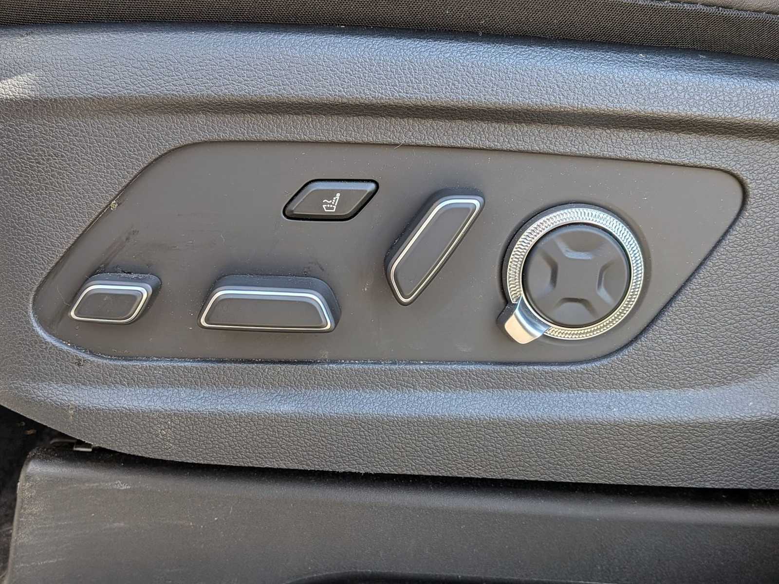 Thumbnail: 2023 Hyundai Palisade - 18