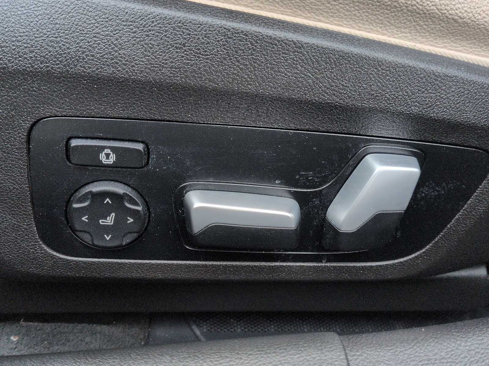 Thumbnail: 2023 BMW 3 Series - 18