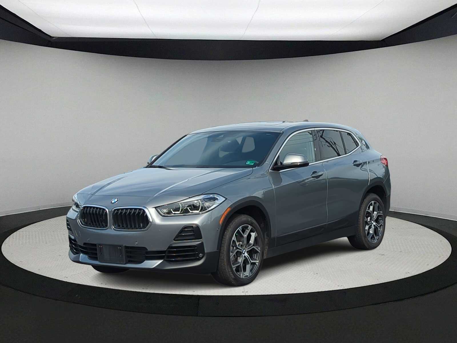 Thumbnail: 2023 BMW X2 - 4