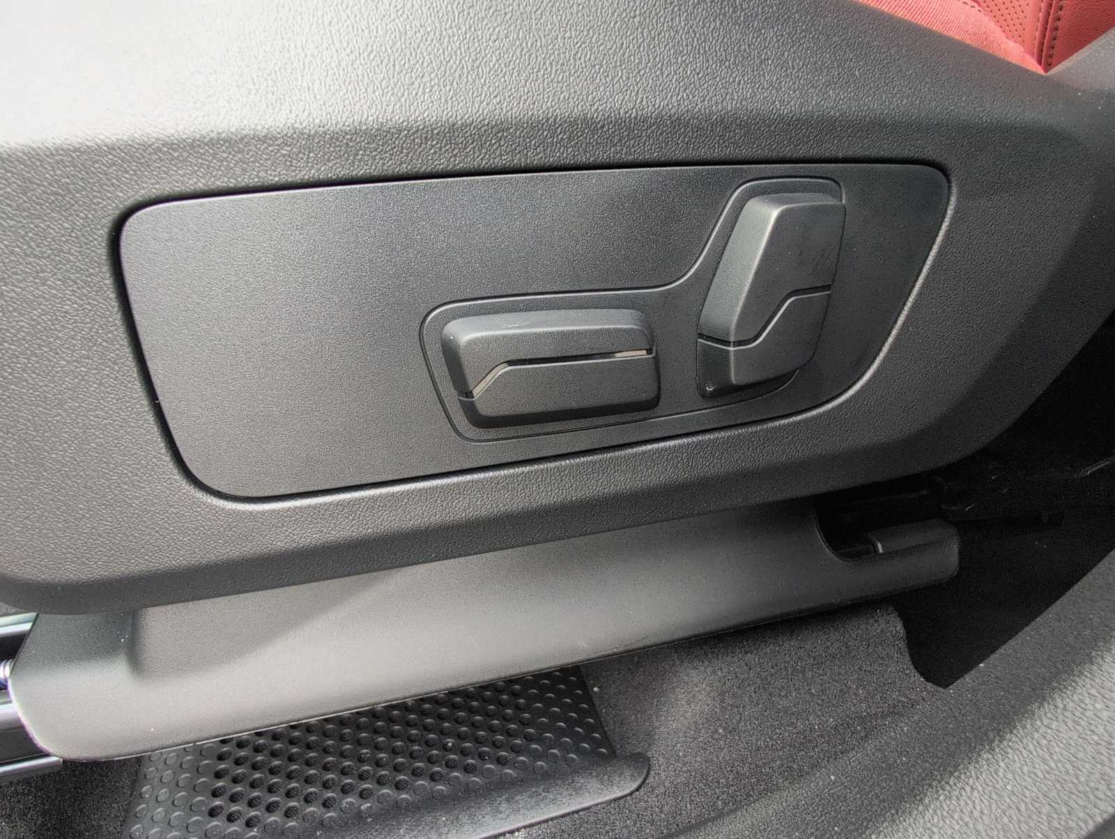 Thumbnail: 2026 BMW X1 - 17