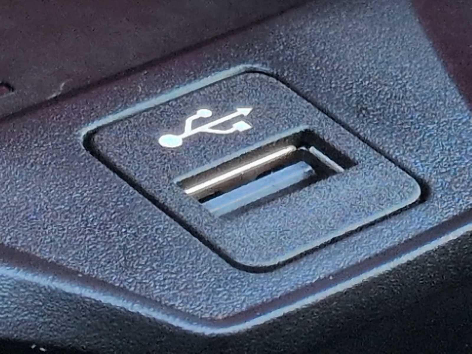 Thumbnail: 2024 BMW M3 - 32