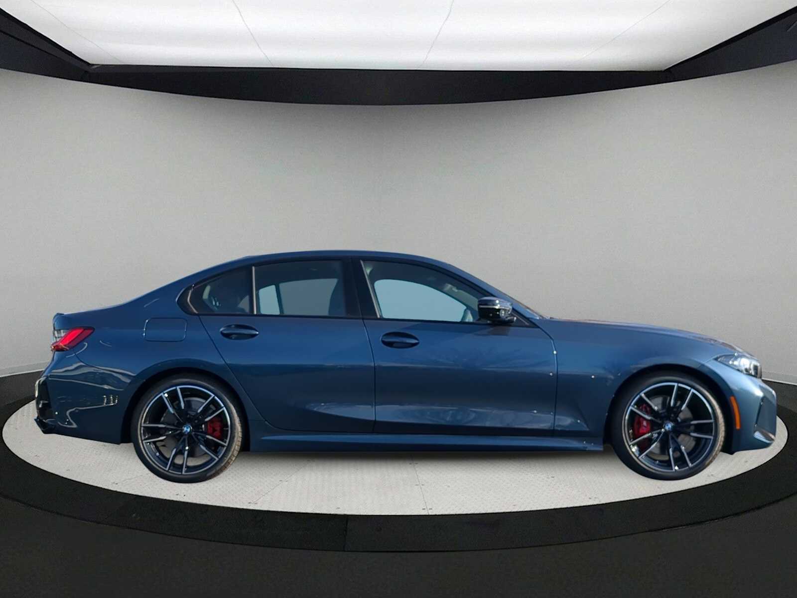 Thumbnail: 2026 BMW 3 Series - 9