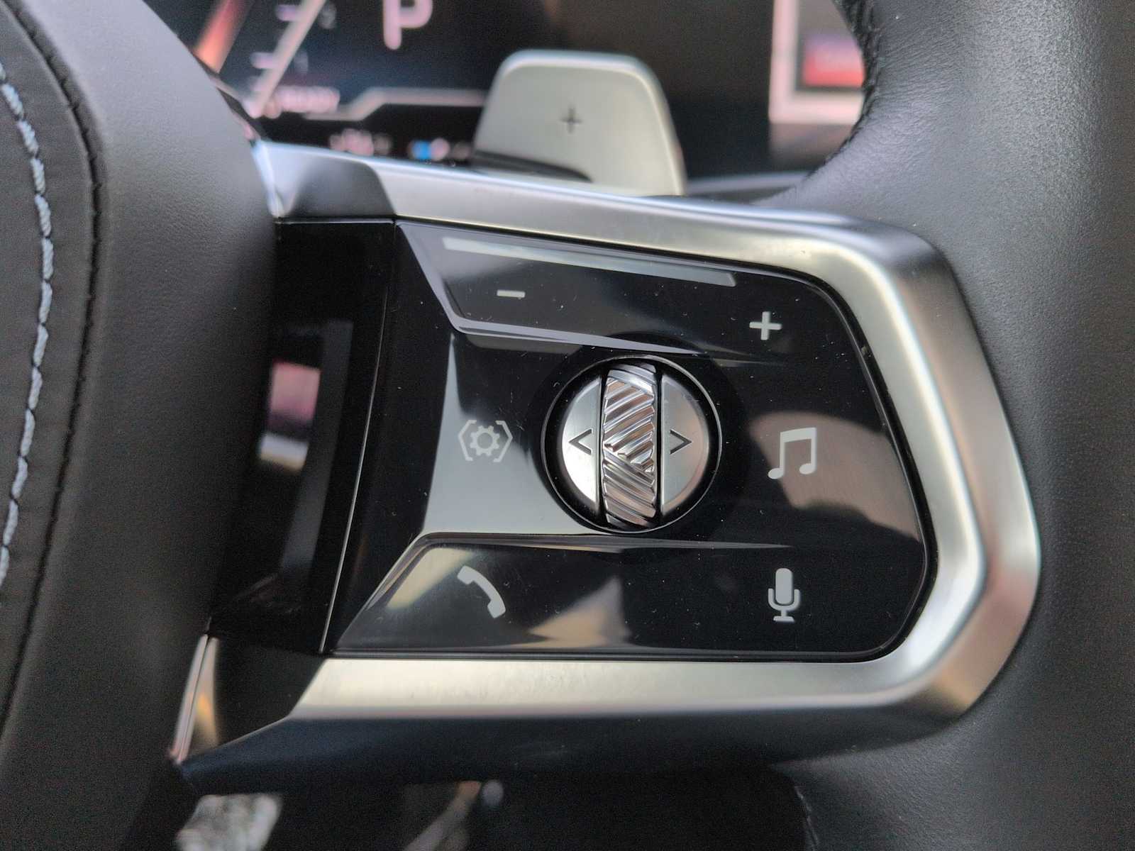 Thumbnail: 2023 BMW 7 Series - 27