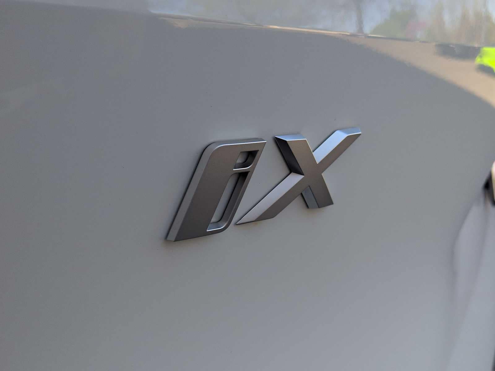 Thumbnail: 2026 BMW iX - 13