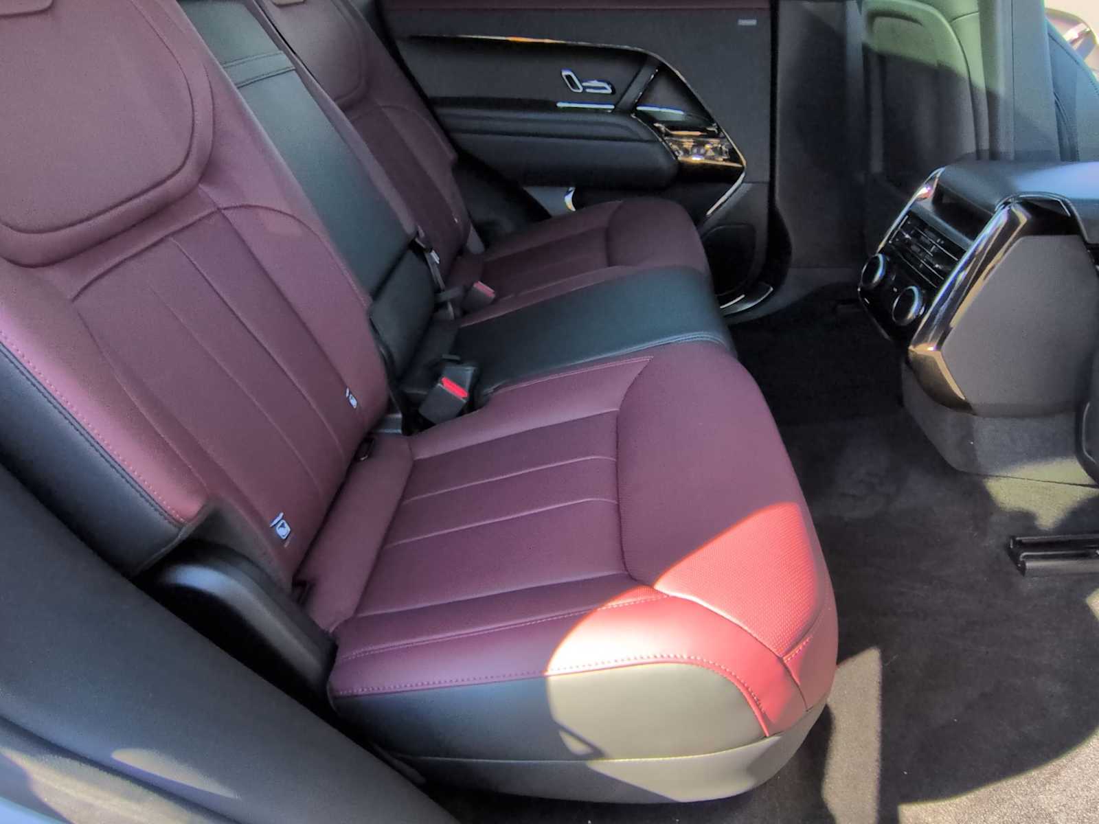 Thumbnail: 2025 Land Rover Range Rover Sport - 22