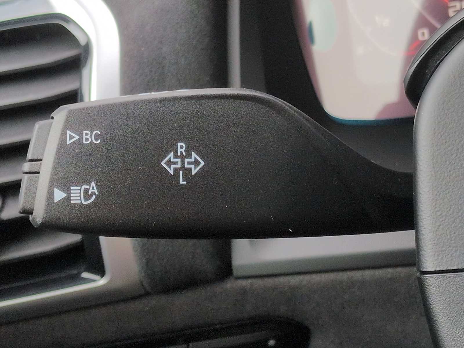 Thumbnail: 2026 BMW 8 Series - 27