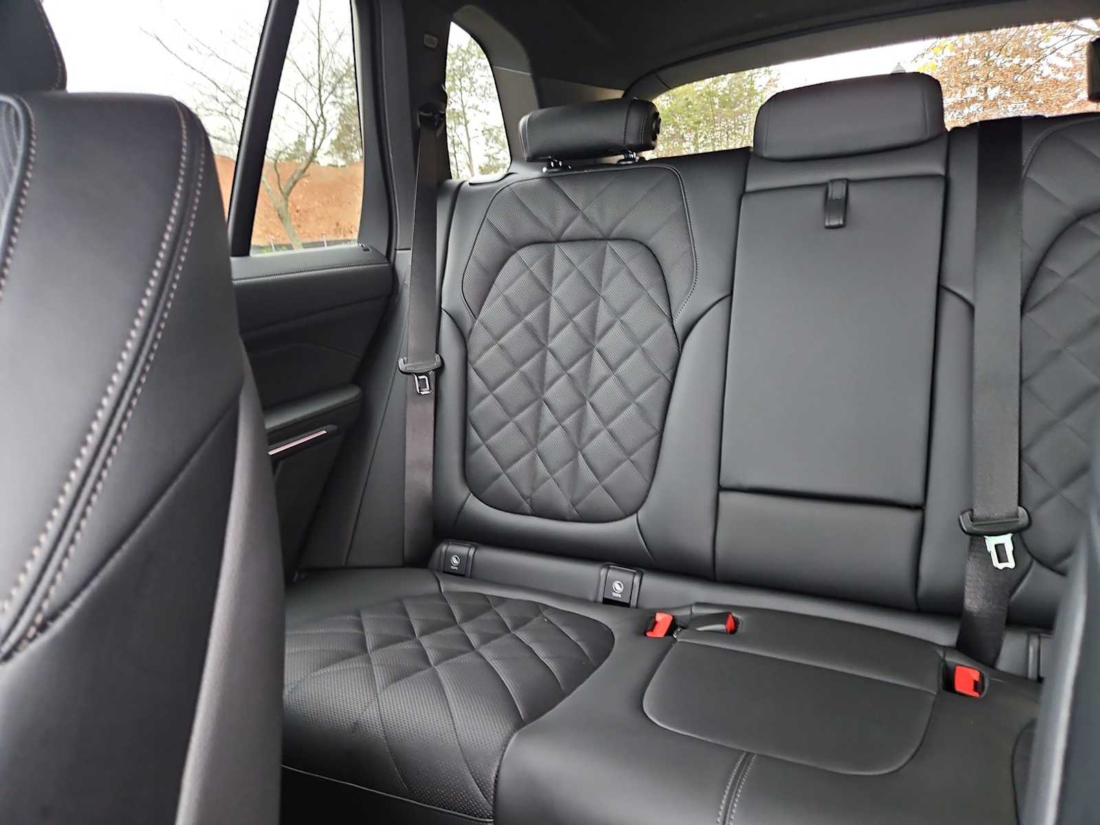 Thumbnail: 2026 BMW X5 - 8