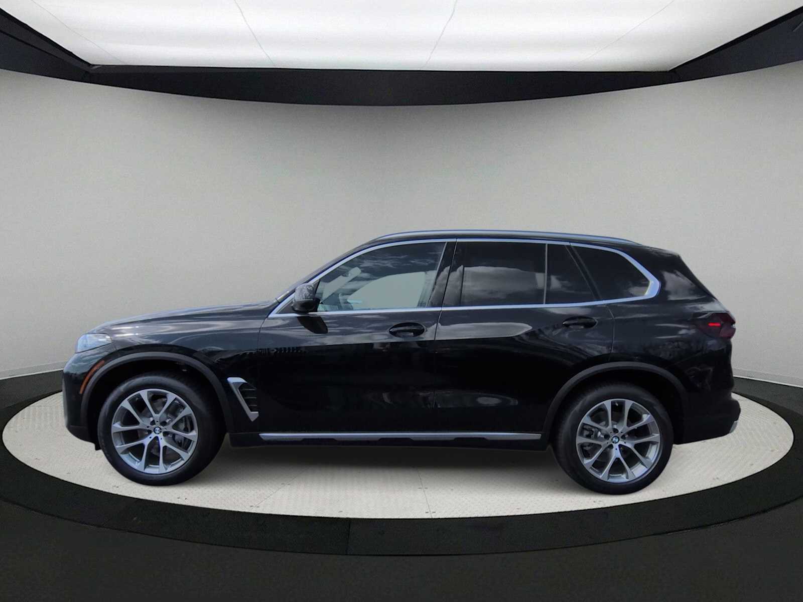 Thumbnail: 2026 BMW X5 - 5