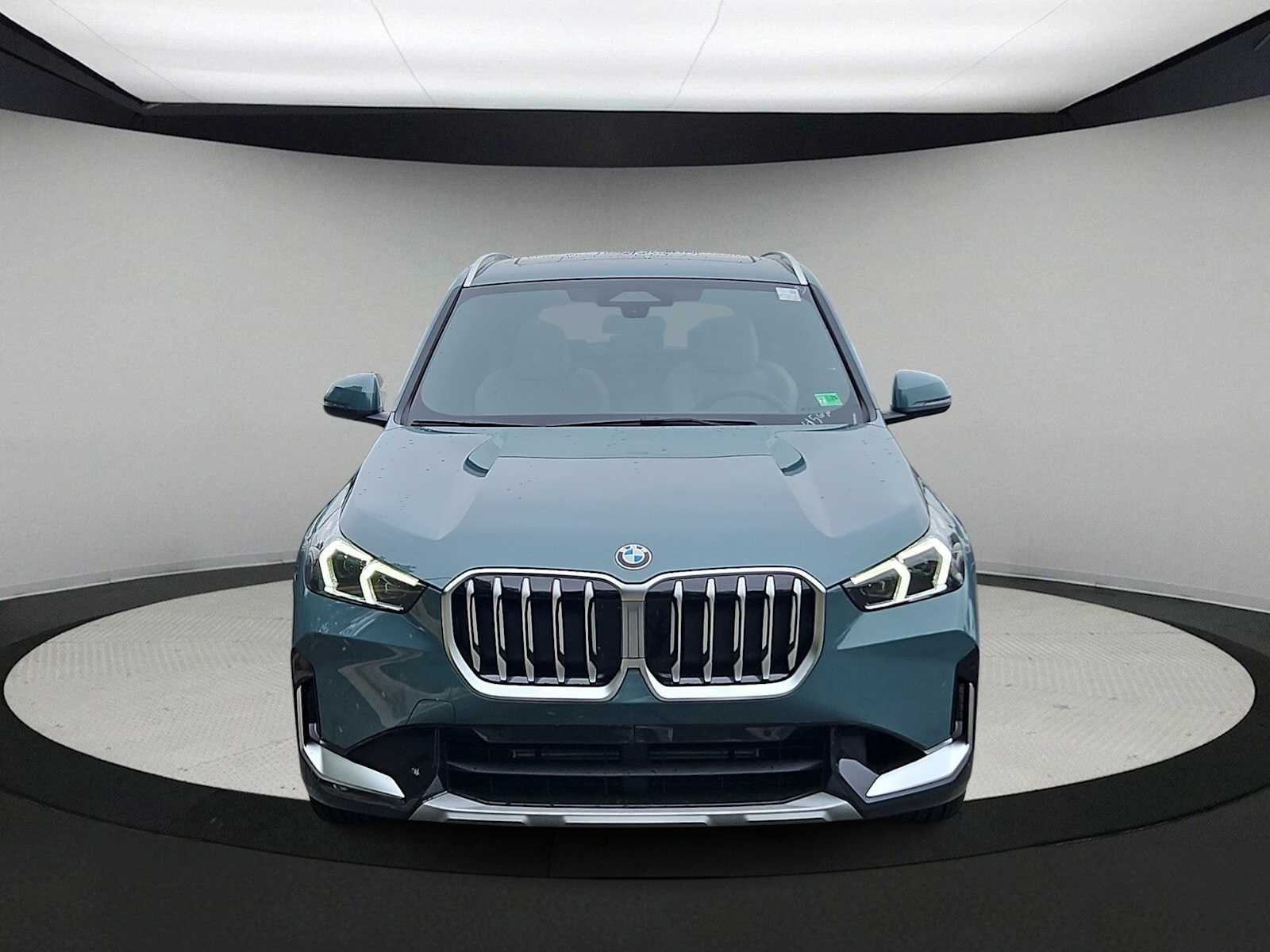 Thumbnail: 2025 BMW X1 - 3