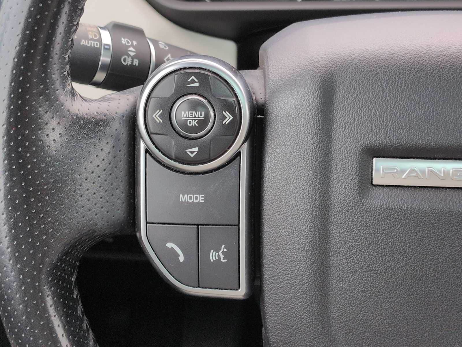 Thumbnail: 2016 Land Rover Range Rover Sport - 26