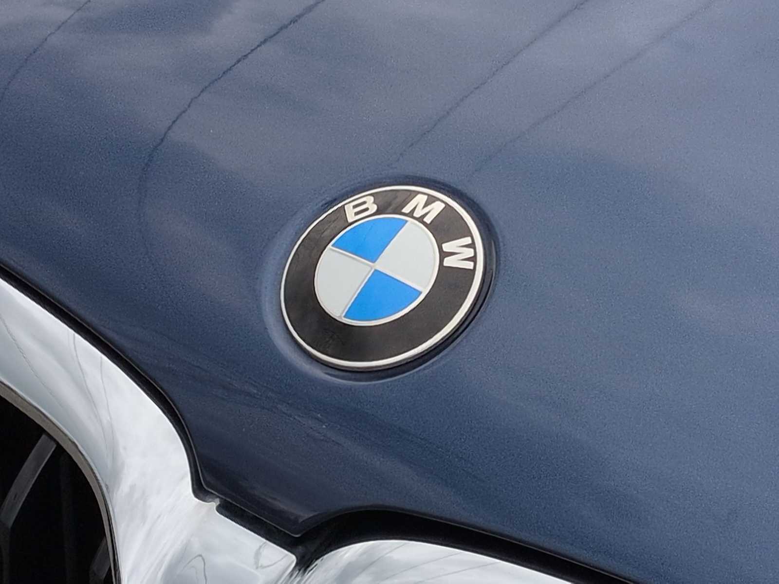 Thumbnail: 2023 BMW 5 Series - 11