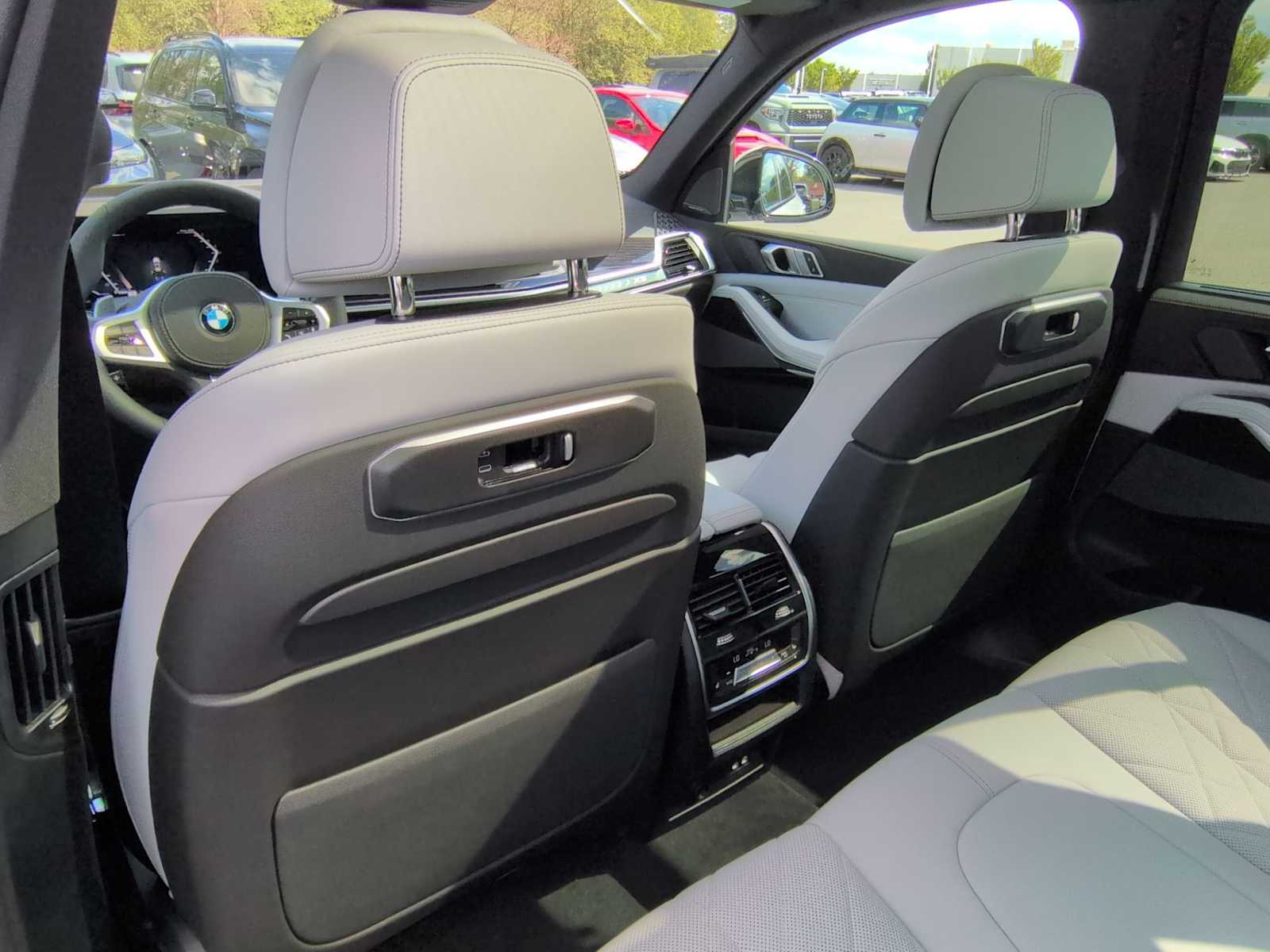 Thumbnail: 2026 BMW X5 - 19