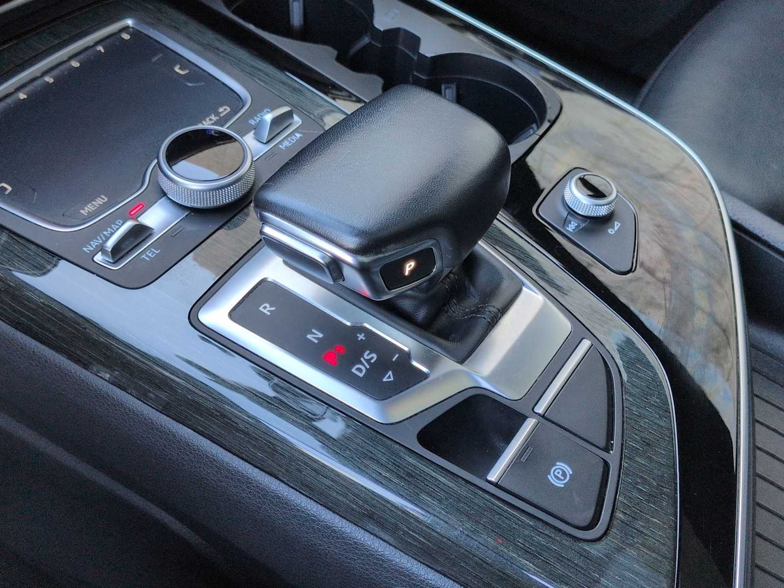 Thumbnail: 2017 Audi Q7 - 34