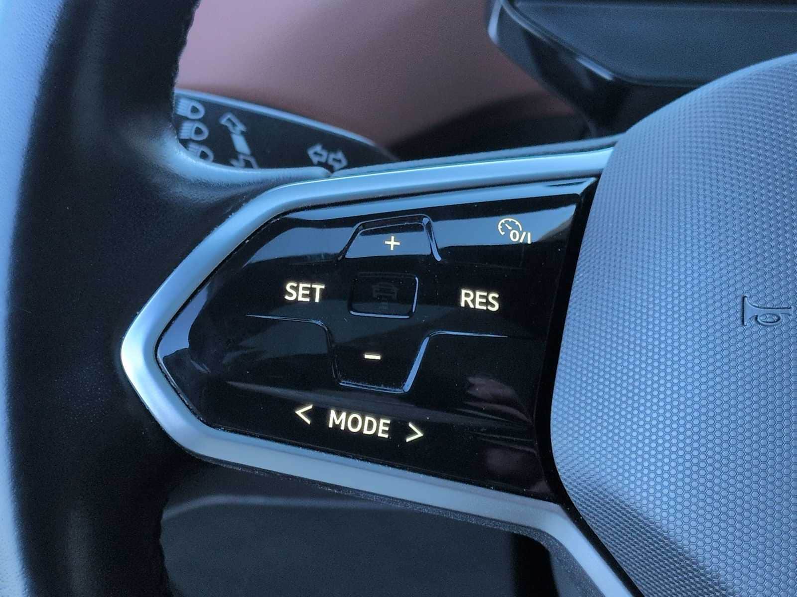 Thumbnail: 2021 Volkswagen ID.4 - 26