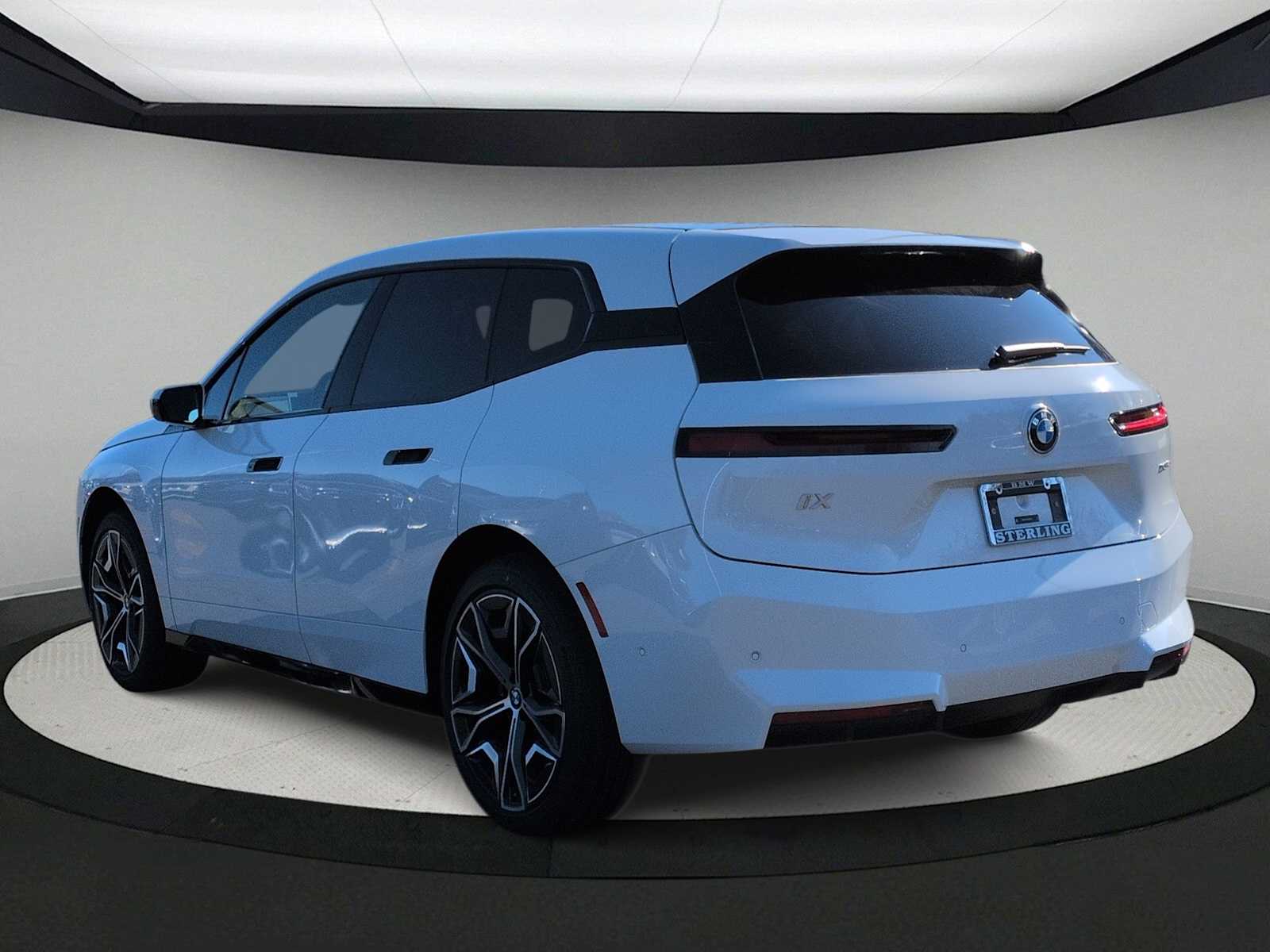 Thumbnail: 2026 BMW iX - 6