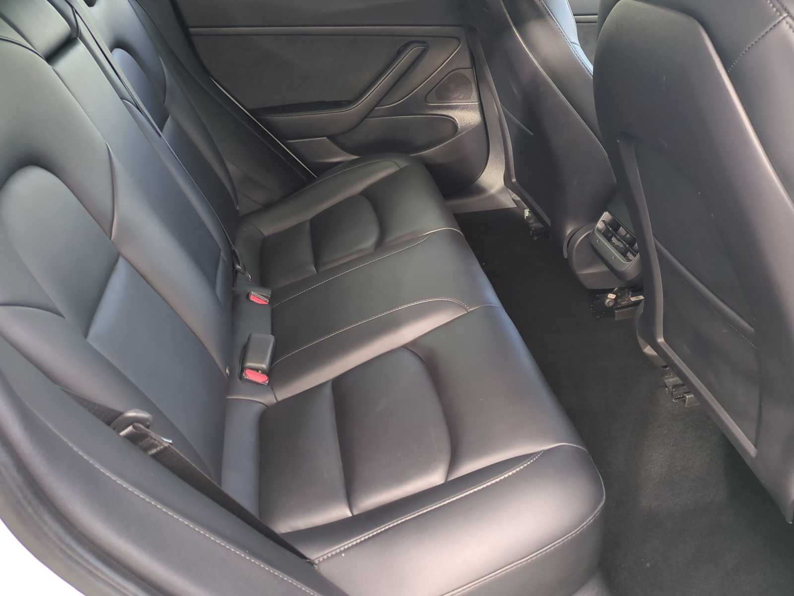 Thumbnail: 2021 Tesla Model 3 - 19