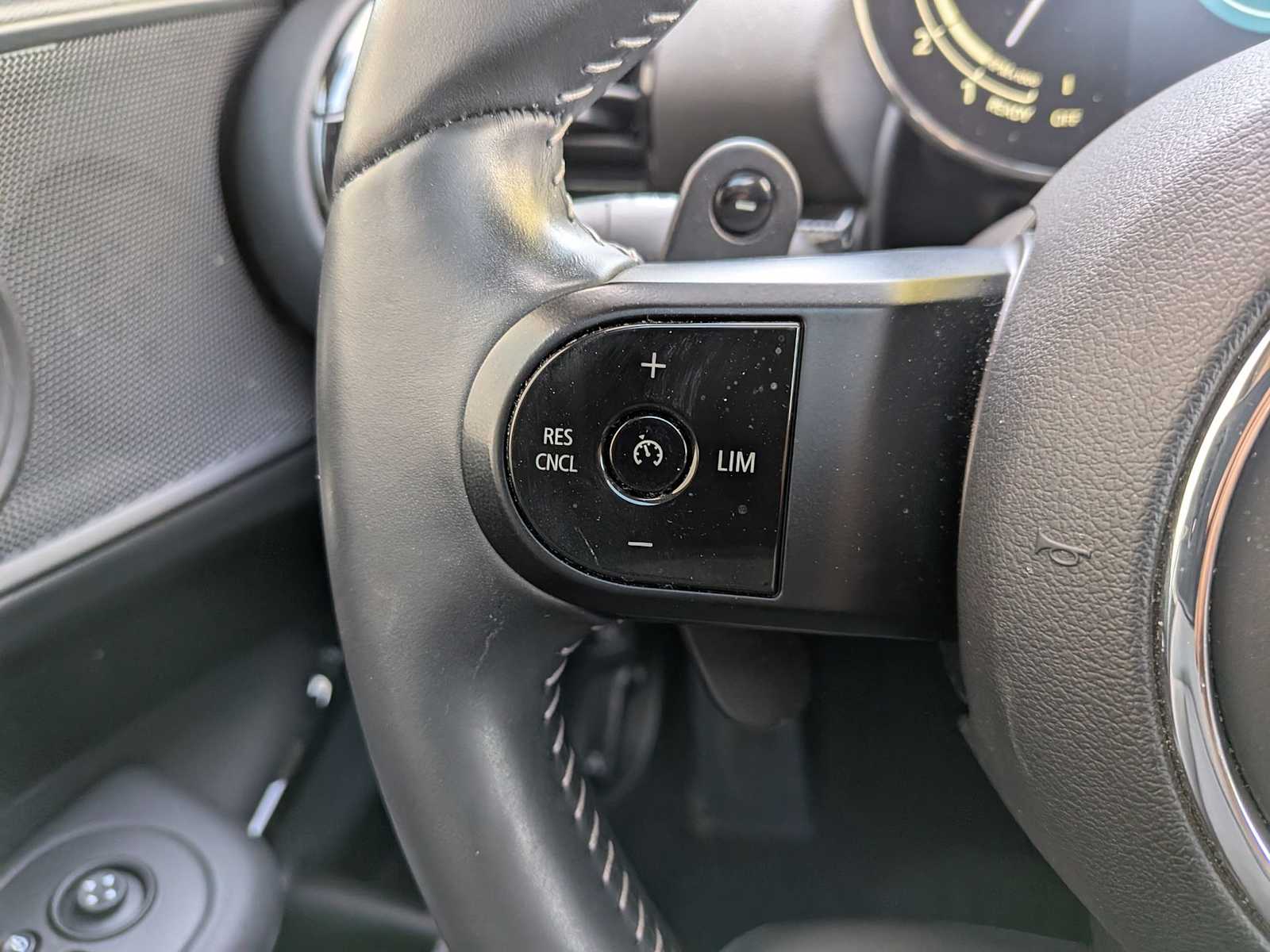 Thumbnail: 2024 MINI Cooper Clubman - 26