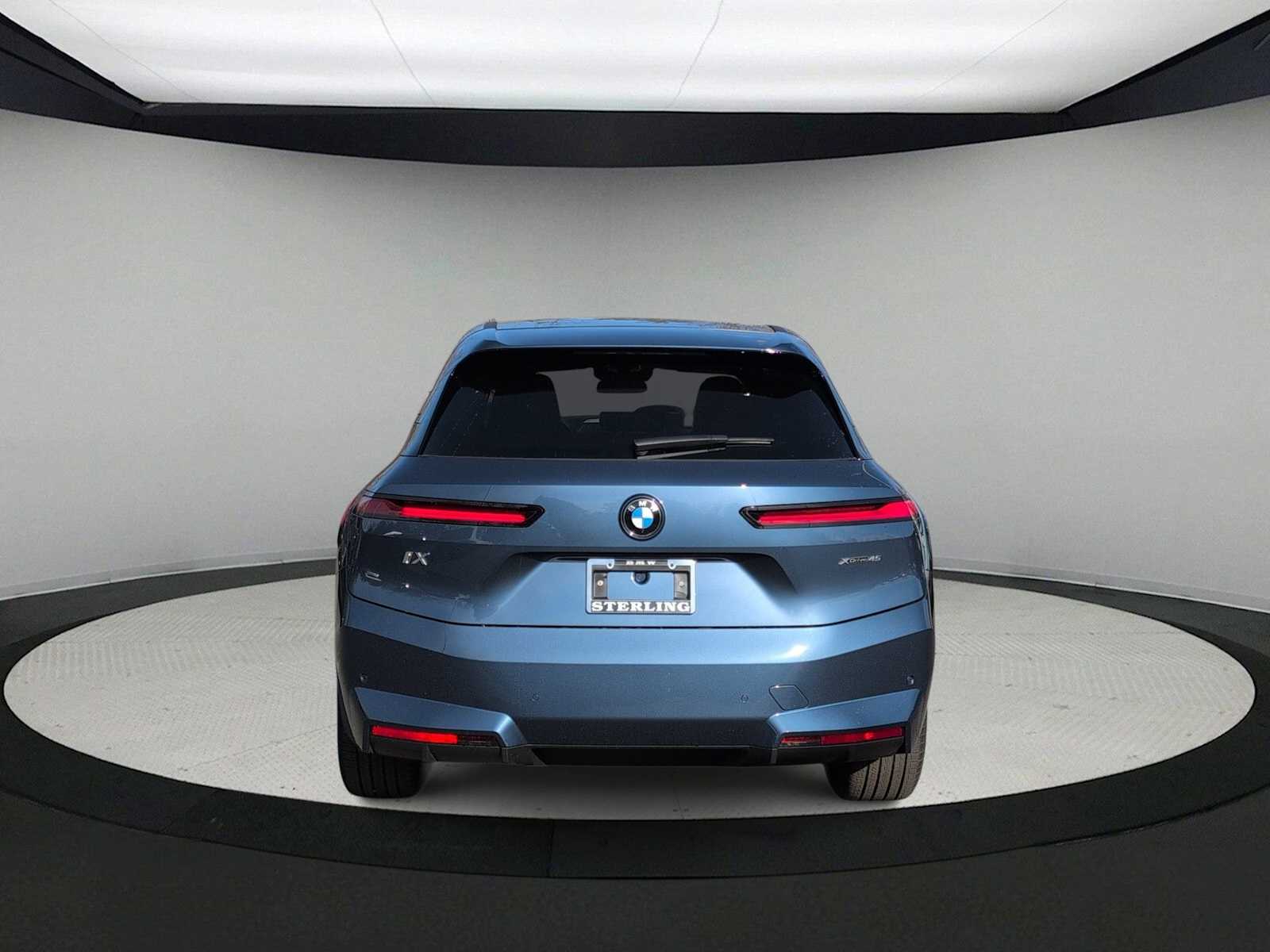 Thumbnail: 2026 BMW iX - 7