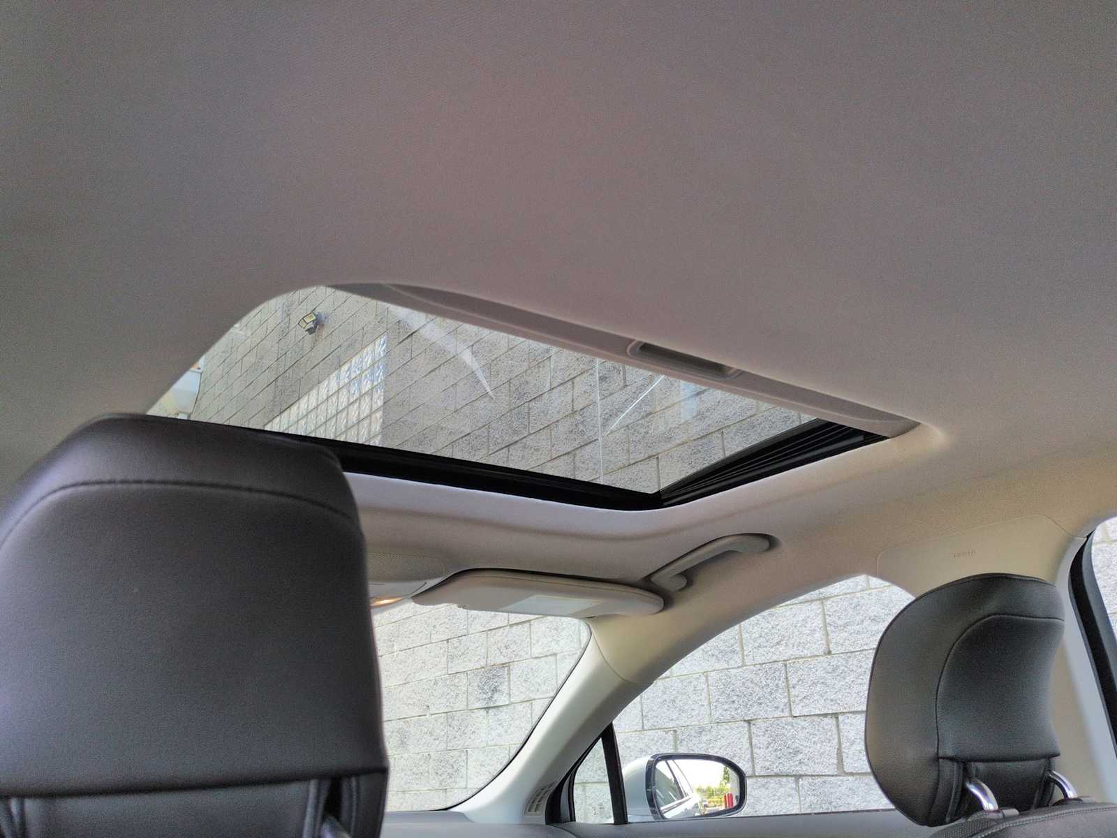 Thumbnail: 2014 Ford Fusion - 23