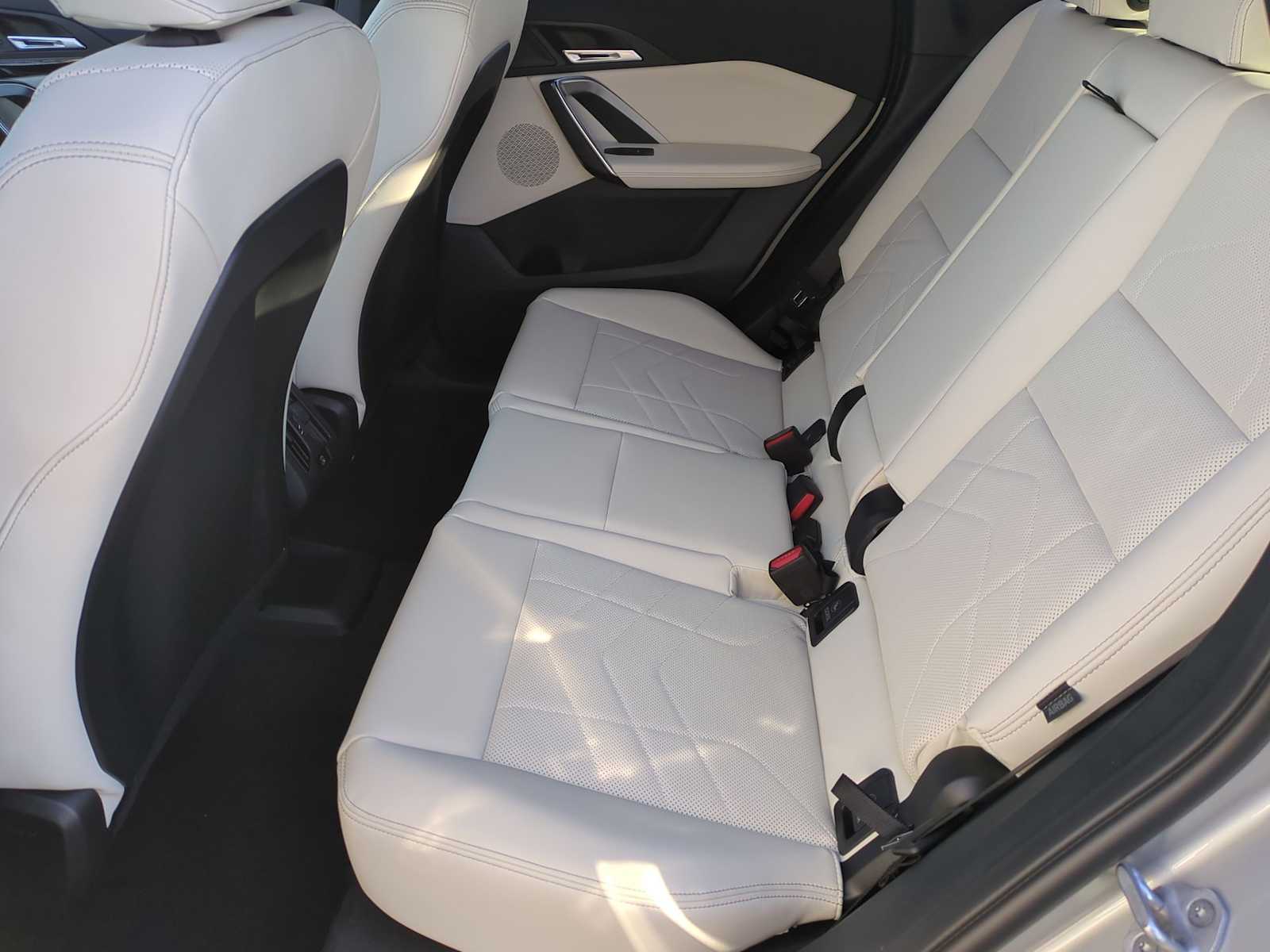 Thumbnail: 2026 BMW X1 - 20