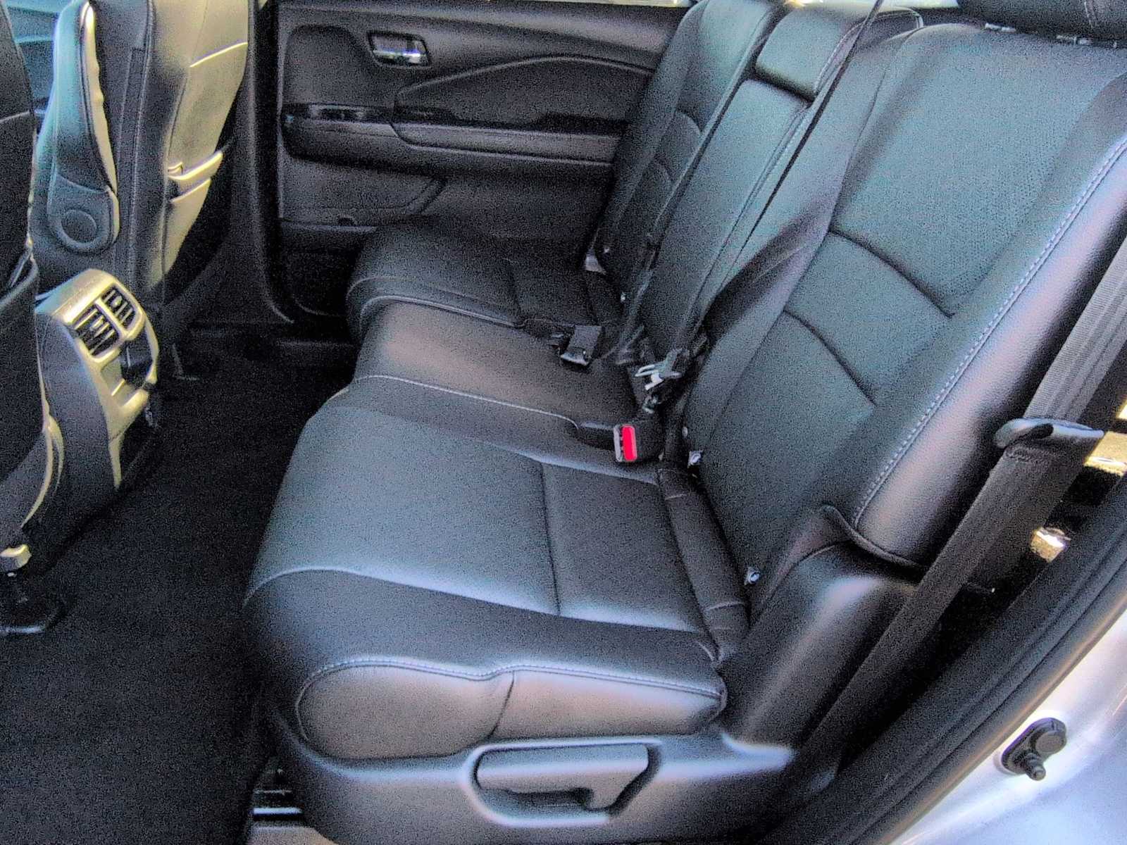 Thumbnail: 2020 Honda Passport - 21