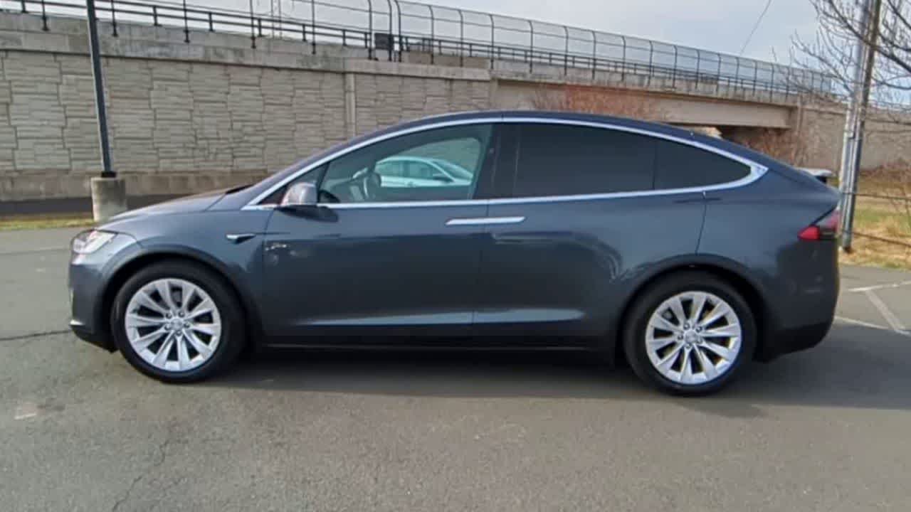 Thumbnail: 2019 Tesla Model X - 5