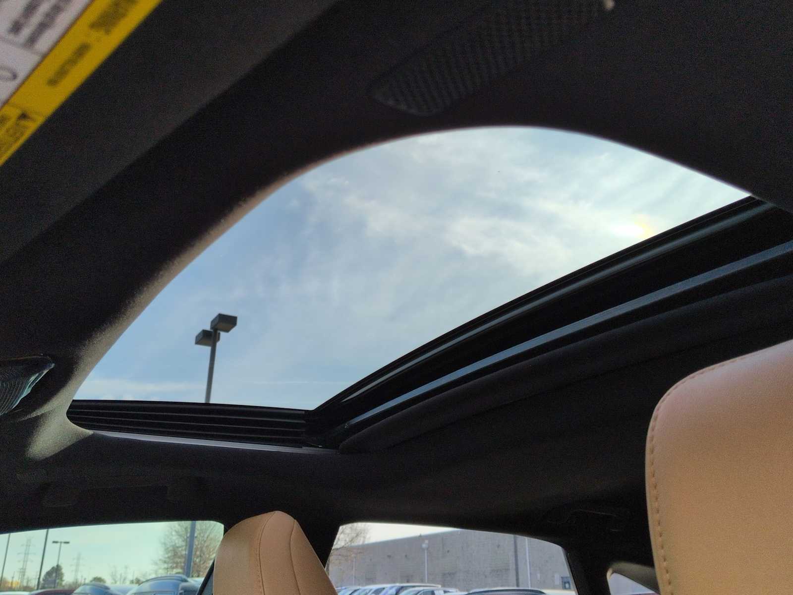 Thumbnail: 2023 Lexus RX - 20