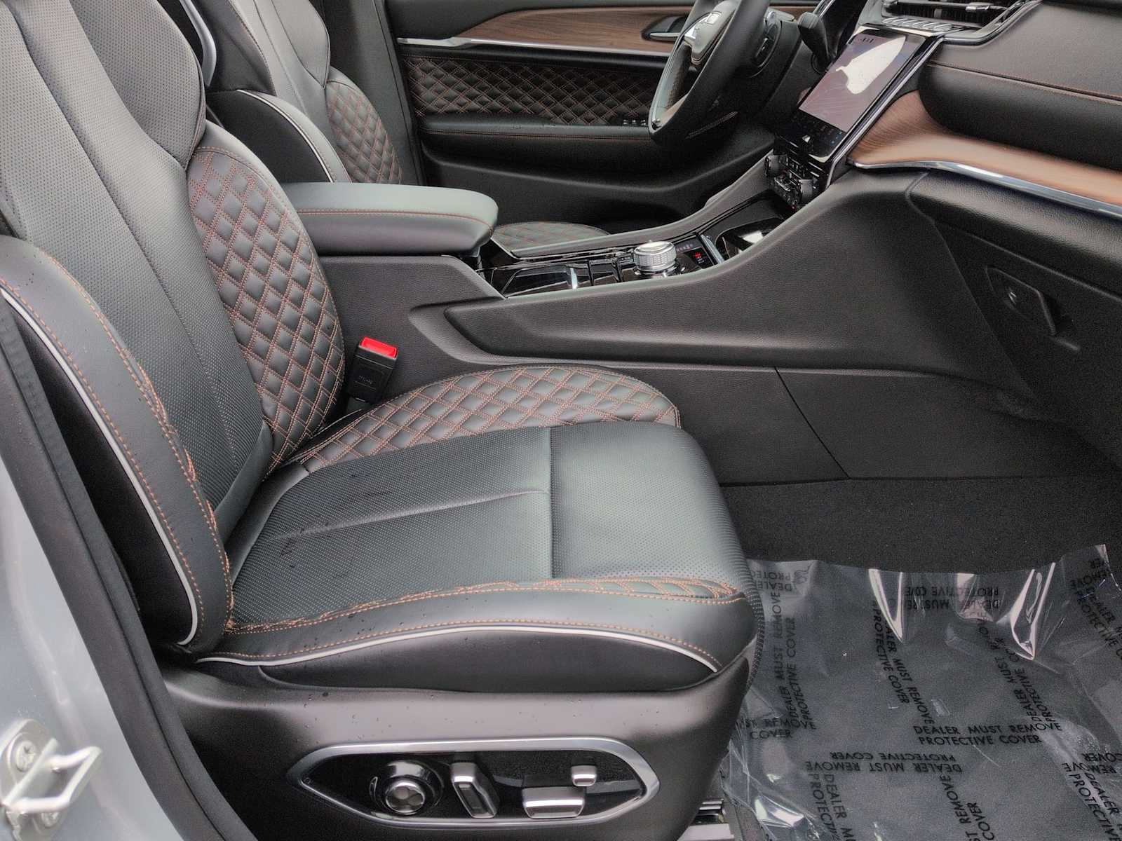 Thumbnail: 2024 Jeep Grand Cherokee - 24