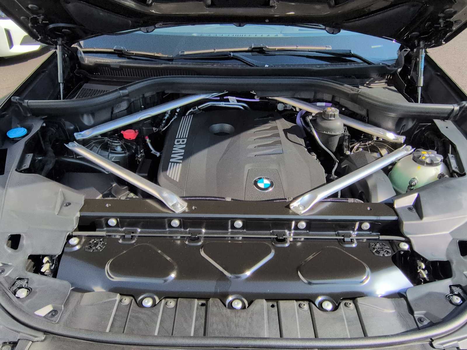 Thumbnail: 2026 BMW X5 - 15