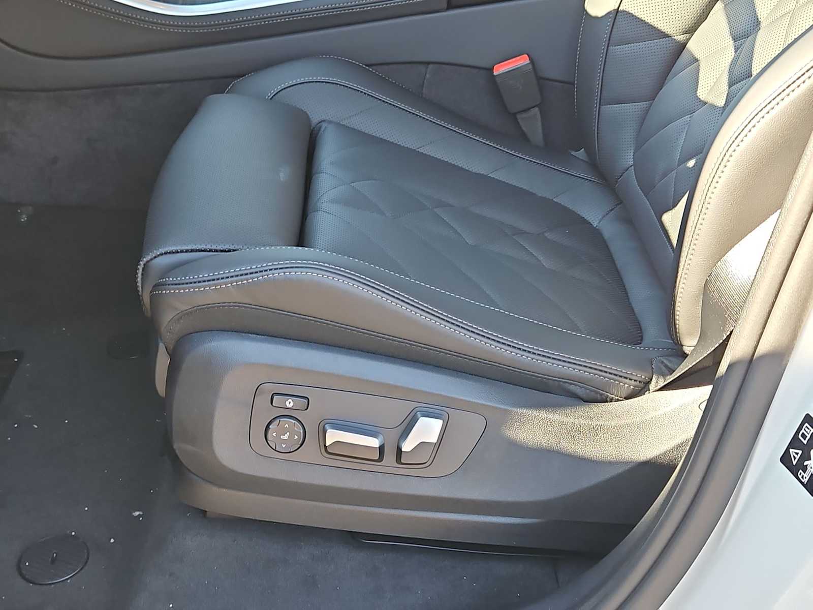 Thumbnail: 2026 BMW X5 - 18