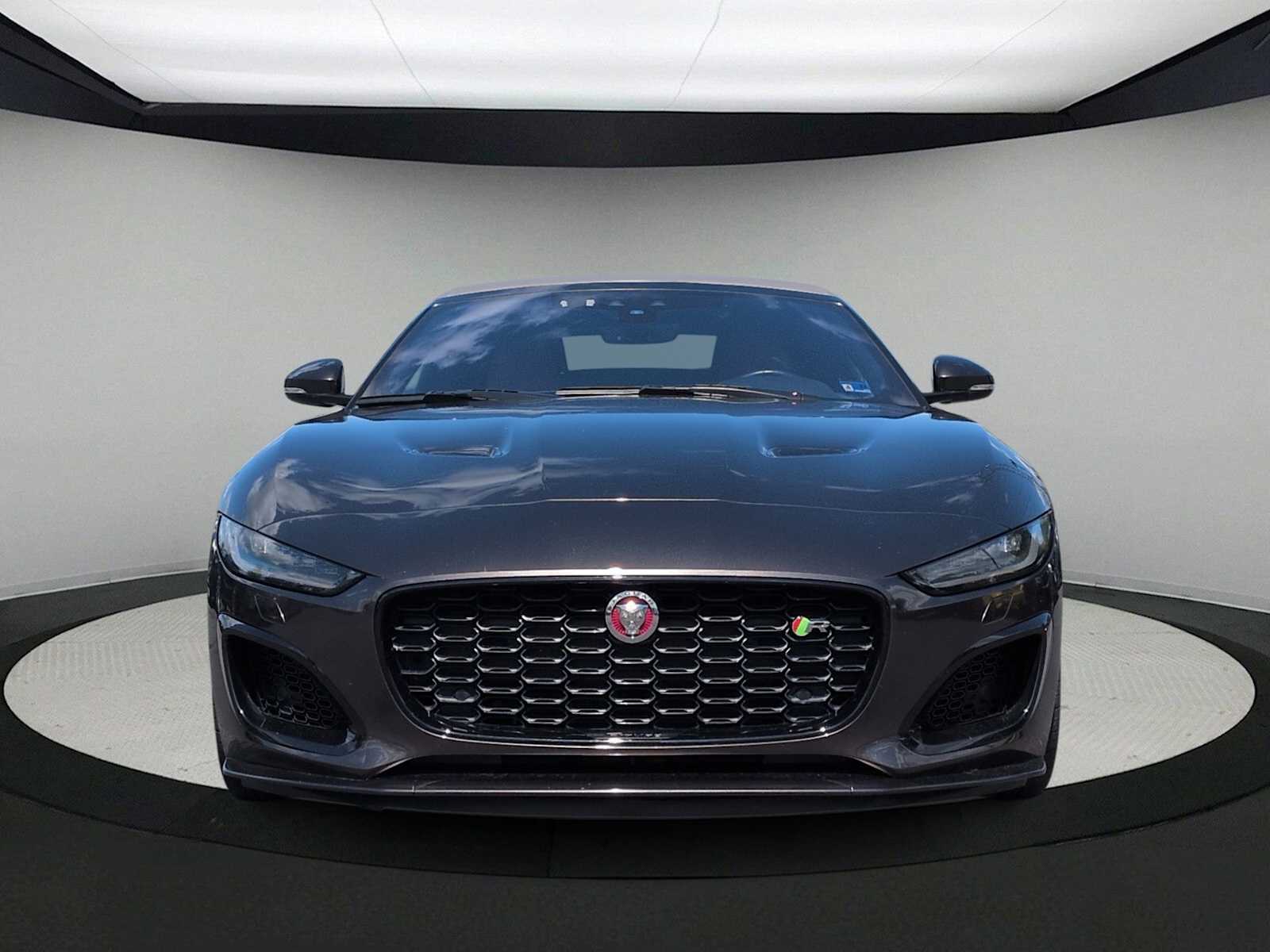 Thumbnail: 2021 Jaguar F-Type - 2