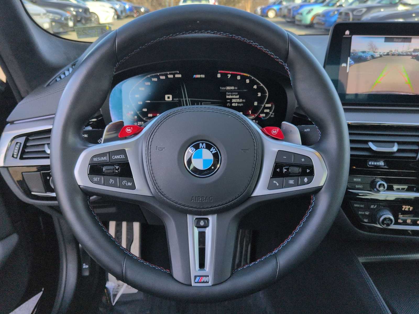 Thumbnail: 2023 BMW M5 - 23