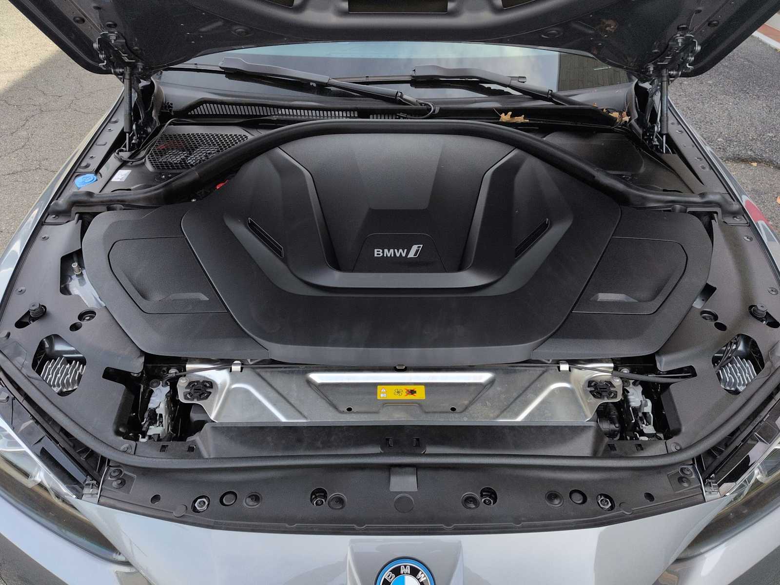 Thumbnail: 2023 BMW i4 - 15