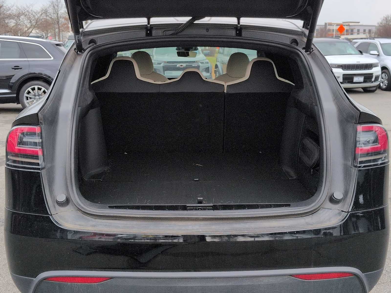 Thumbnail: 2023 Tesla Model X - 30