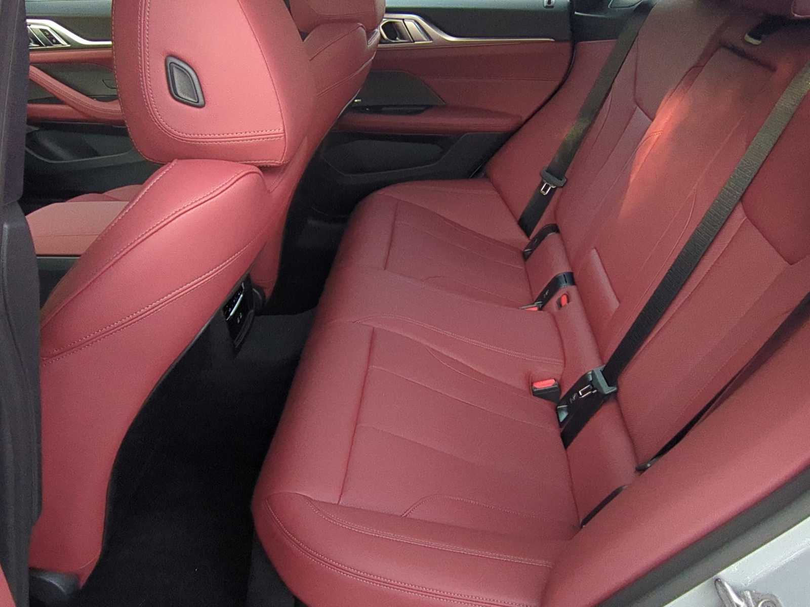 Thumbnail: 2025 BMW 4 Series - 21