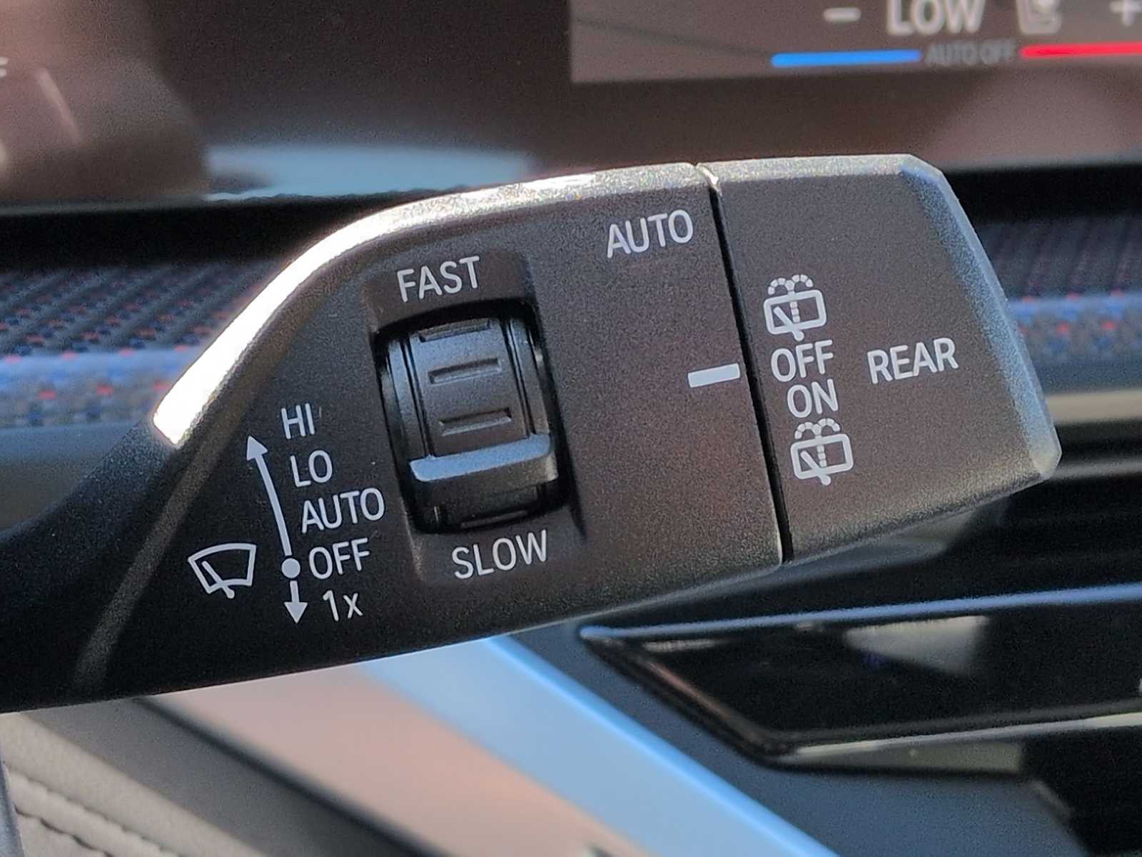 Thumbnail: 2026 BMW XM - 26