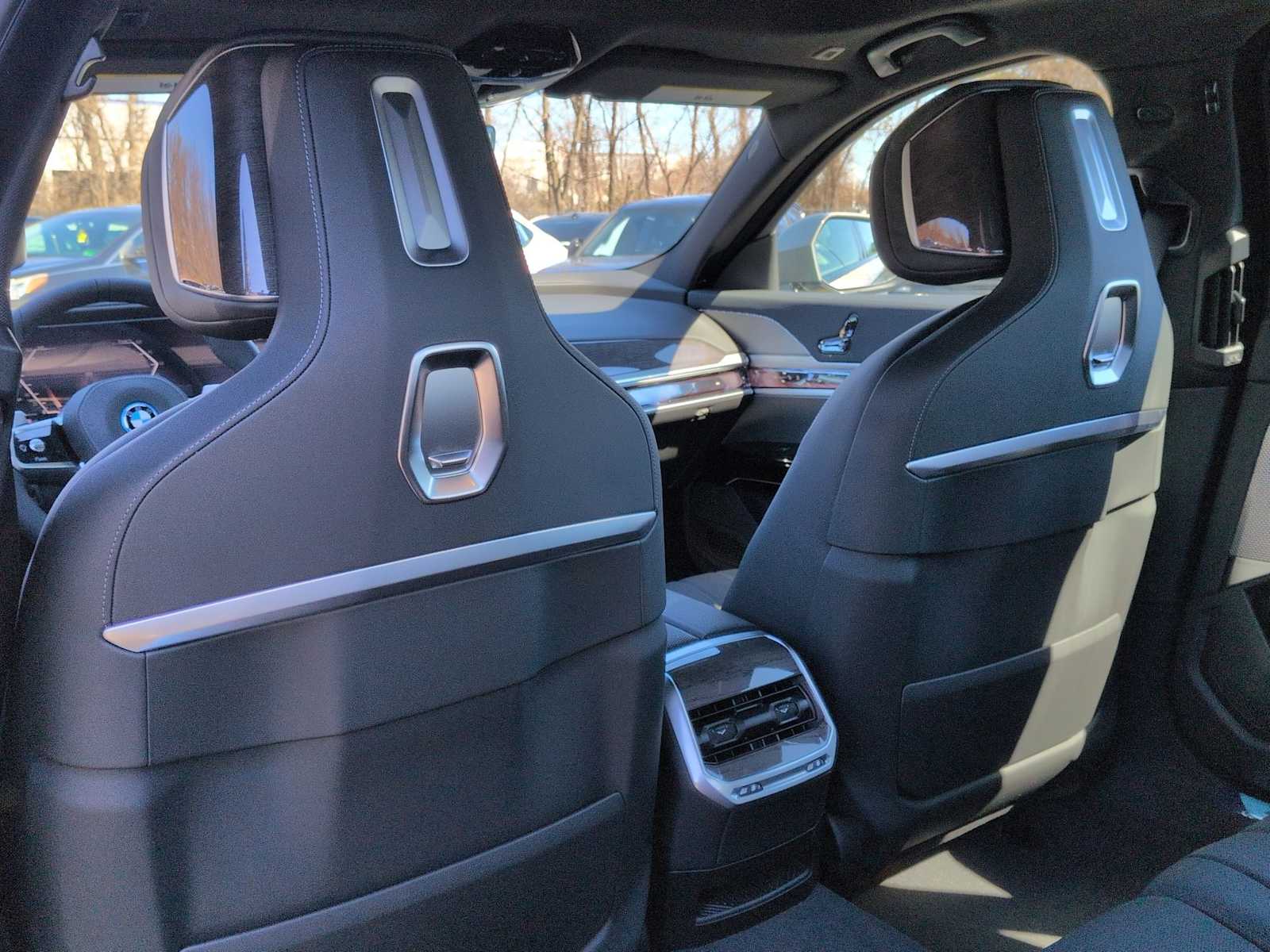 Thumbnail: 2026 BMW 7 Series - 19