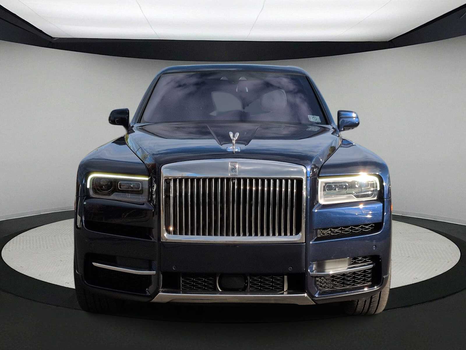 Thumbnail: 2022 Rolls-Royce Cullinan - 2