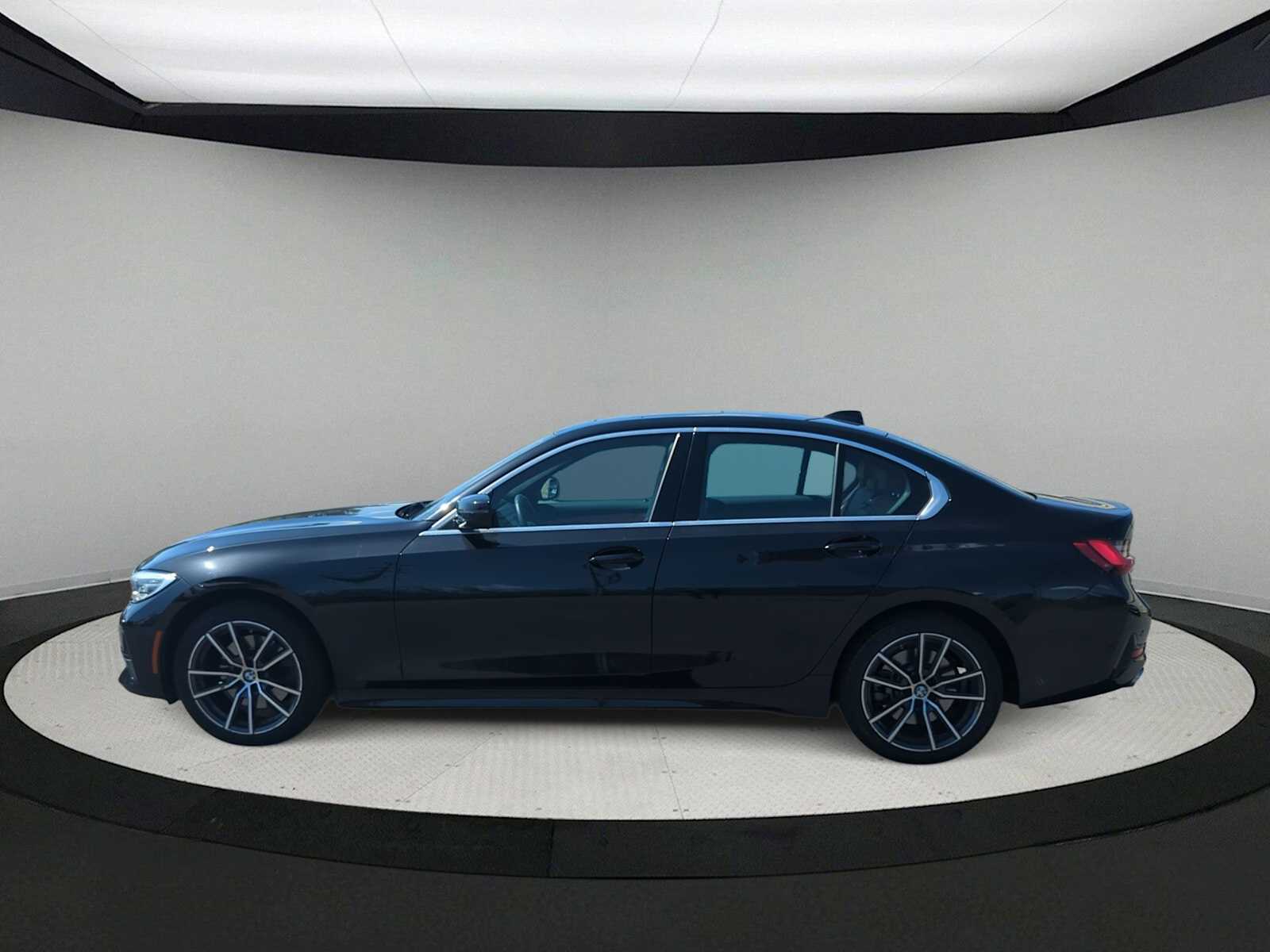 Thumbnail: 2022 BMW 3 Series - 5