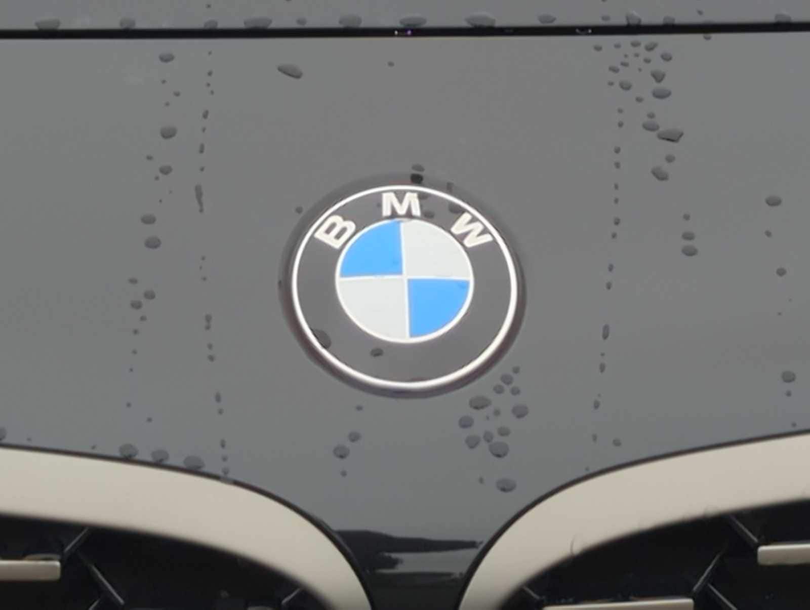 Thumbnail: 2024 BMW Z4 - 12