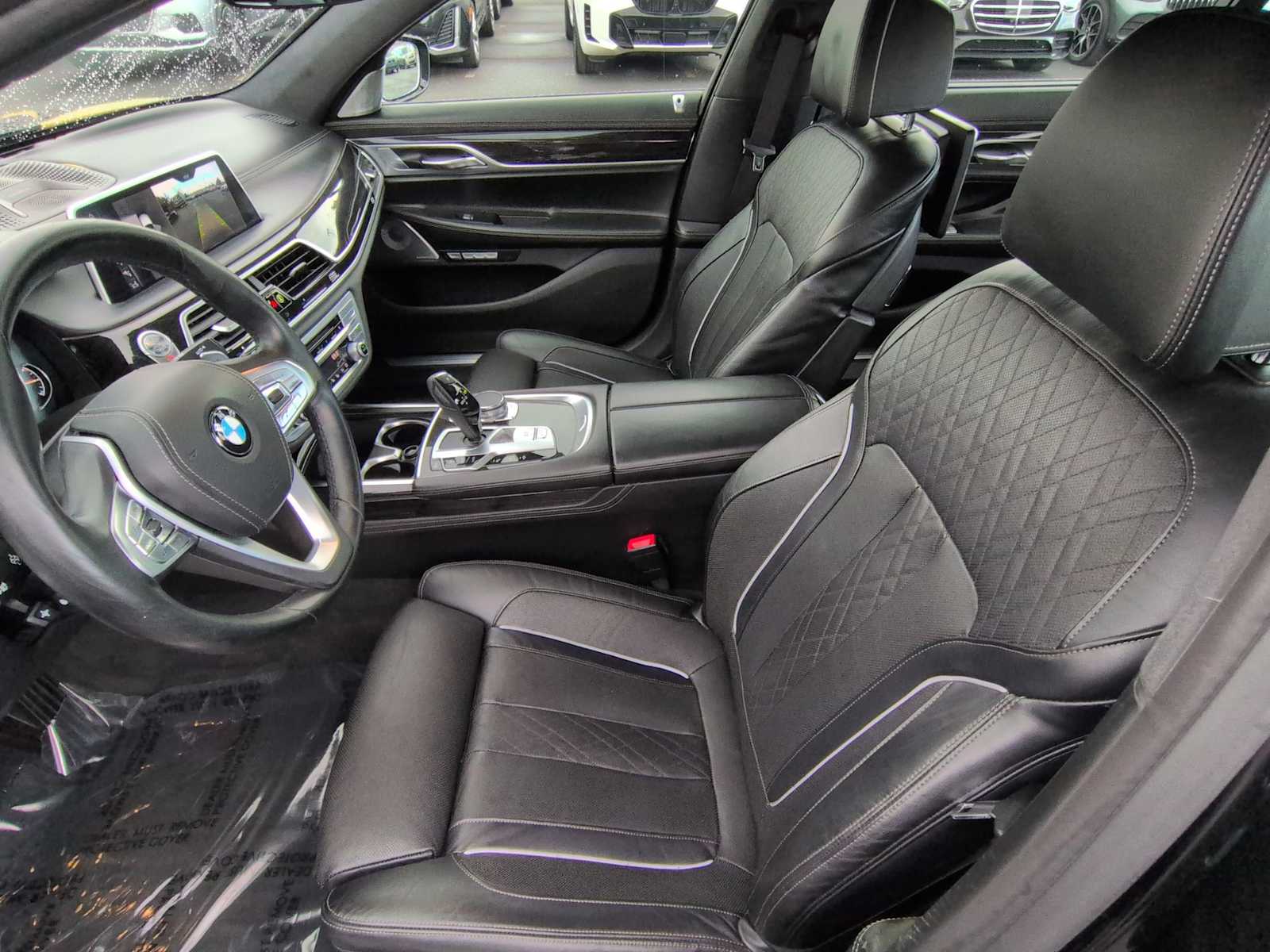Thumbnail: 2016 BMW 7 Series - 17
