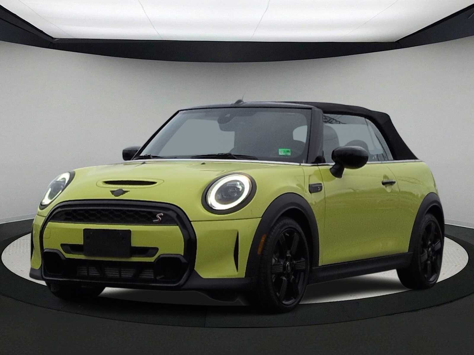 Thumbnail: 2024 MINI Cooper Convertible - 4