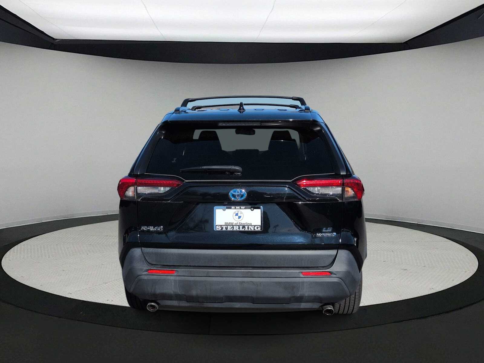 Thumbnail: 2021 Toyota RAV4 - 7