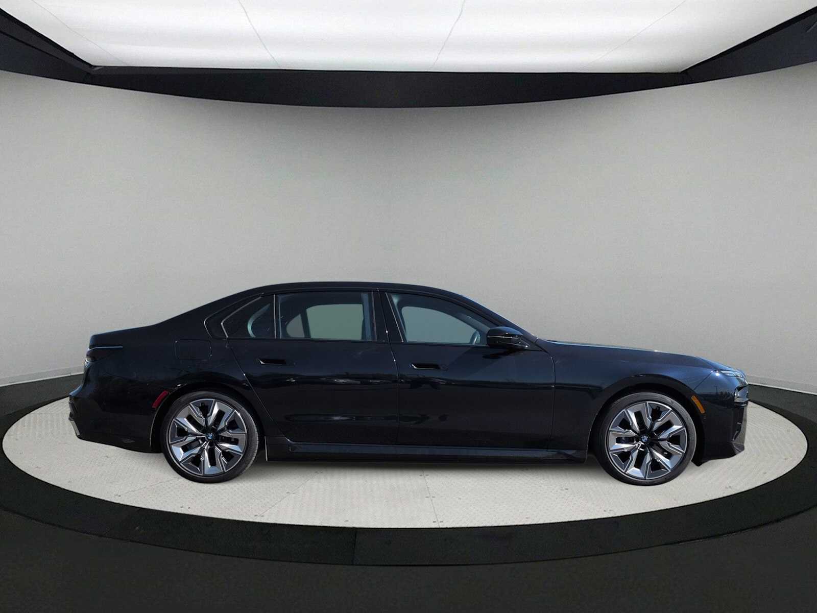 Thumbnail: 2024 BMW i7 - 9
