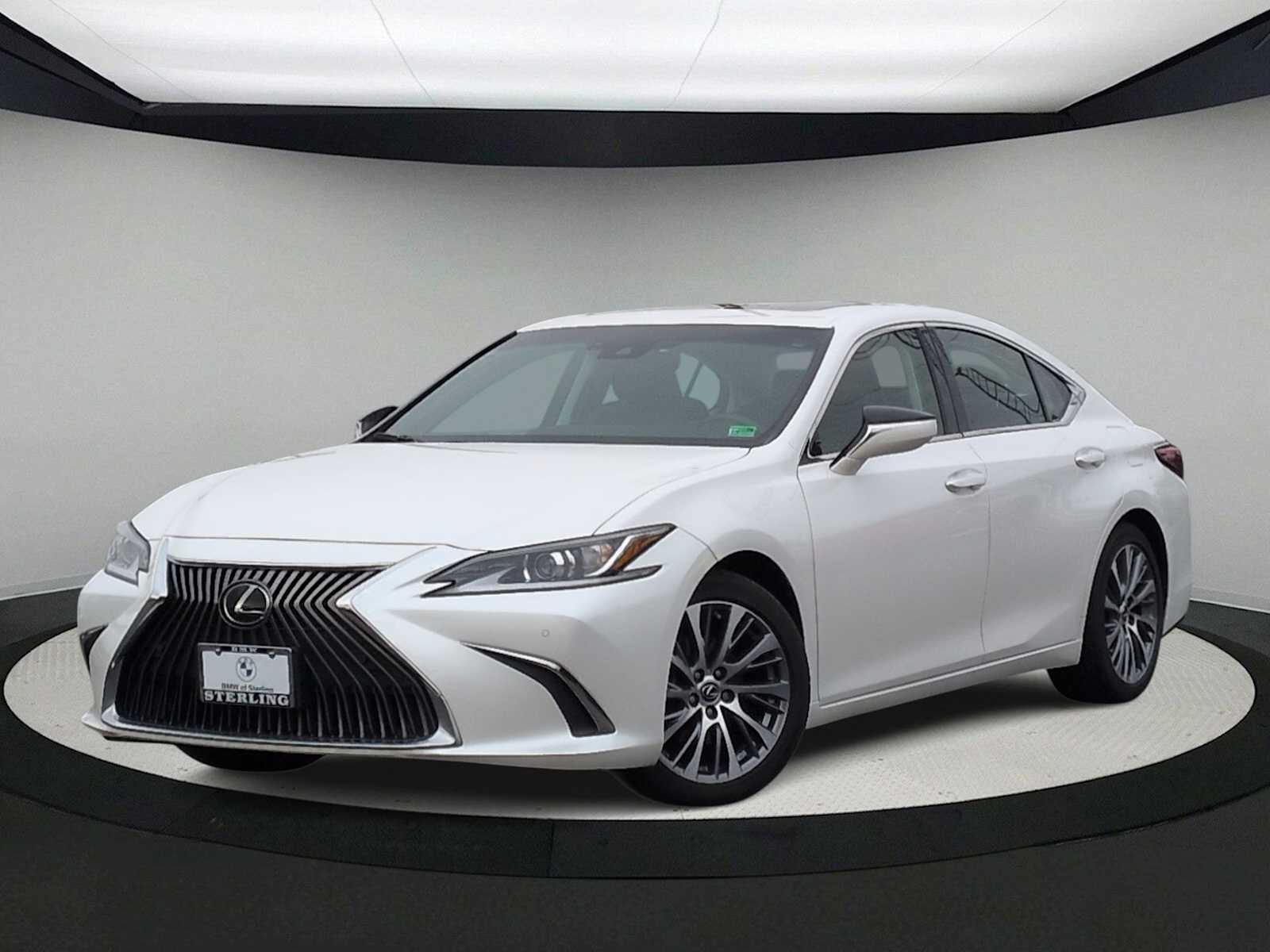 Thumbnail: 2019 Lexus ES - 1