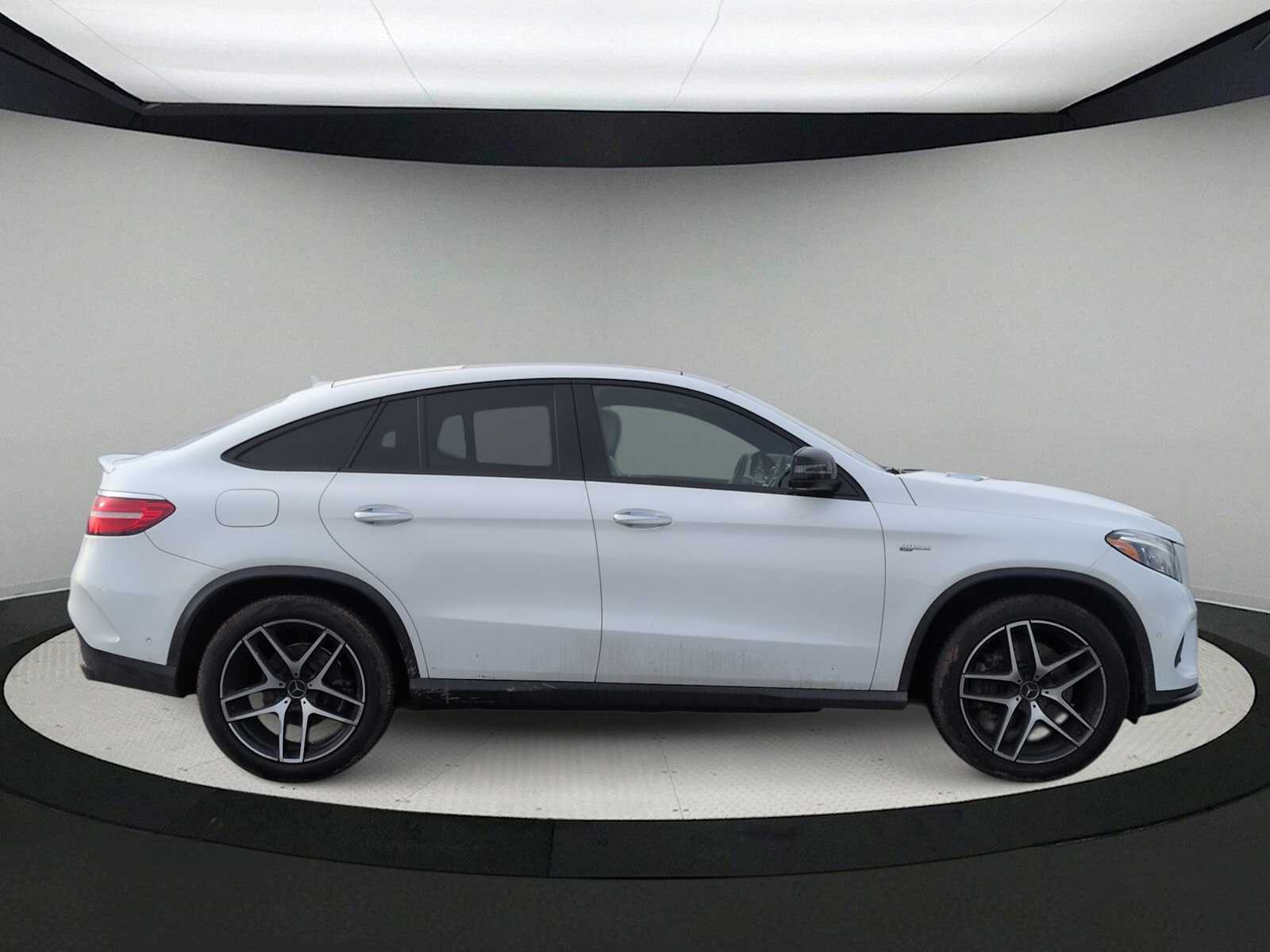 Thumbnail: 2018 Mercedes-Benz GLE - 9