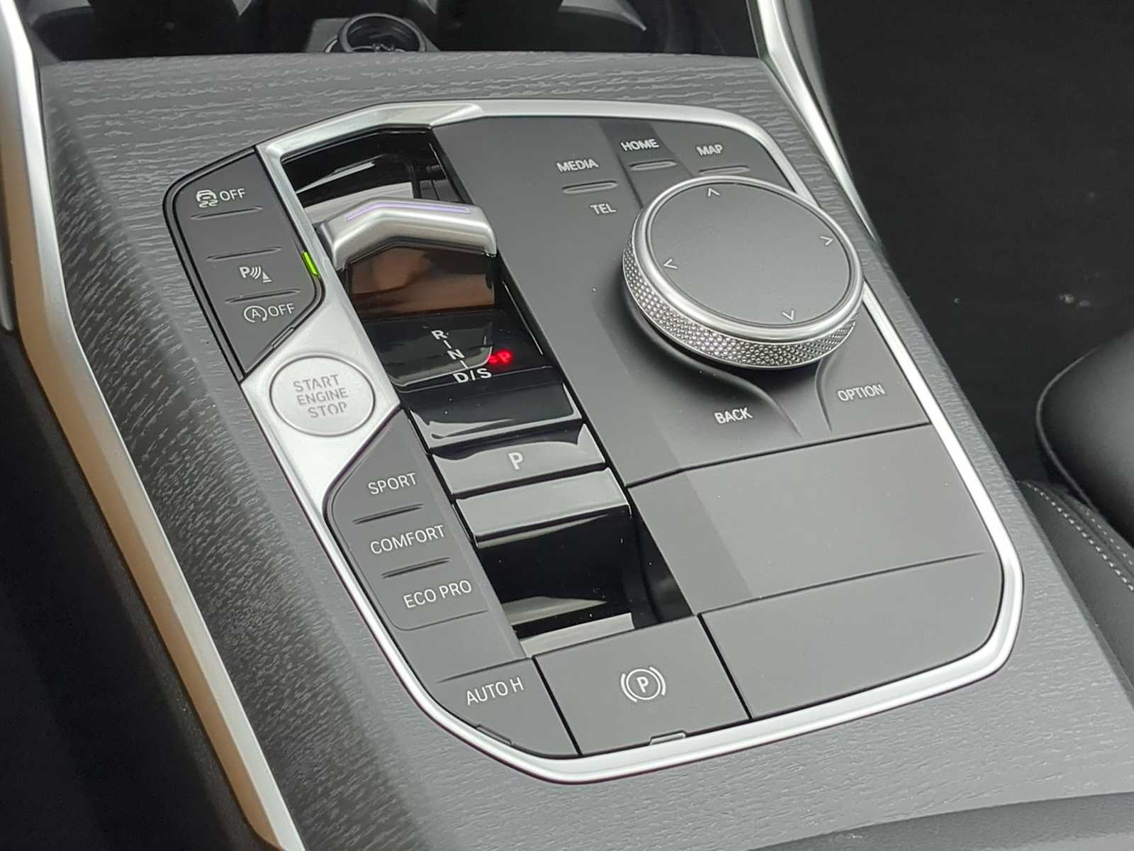 Thumbnail: 2025 BMW 3 Series - 34