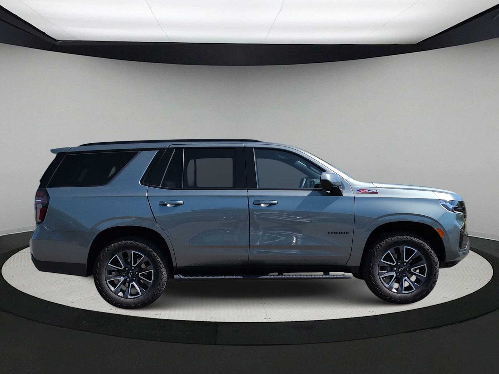 Thumbnail: 2023 Chevrolet Tahoe - 9