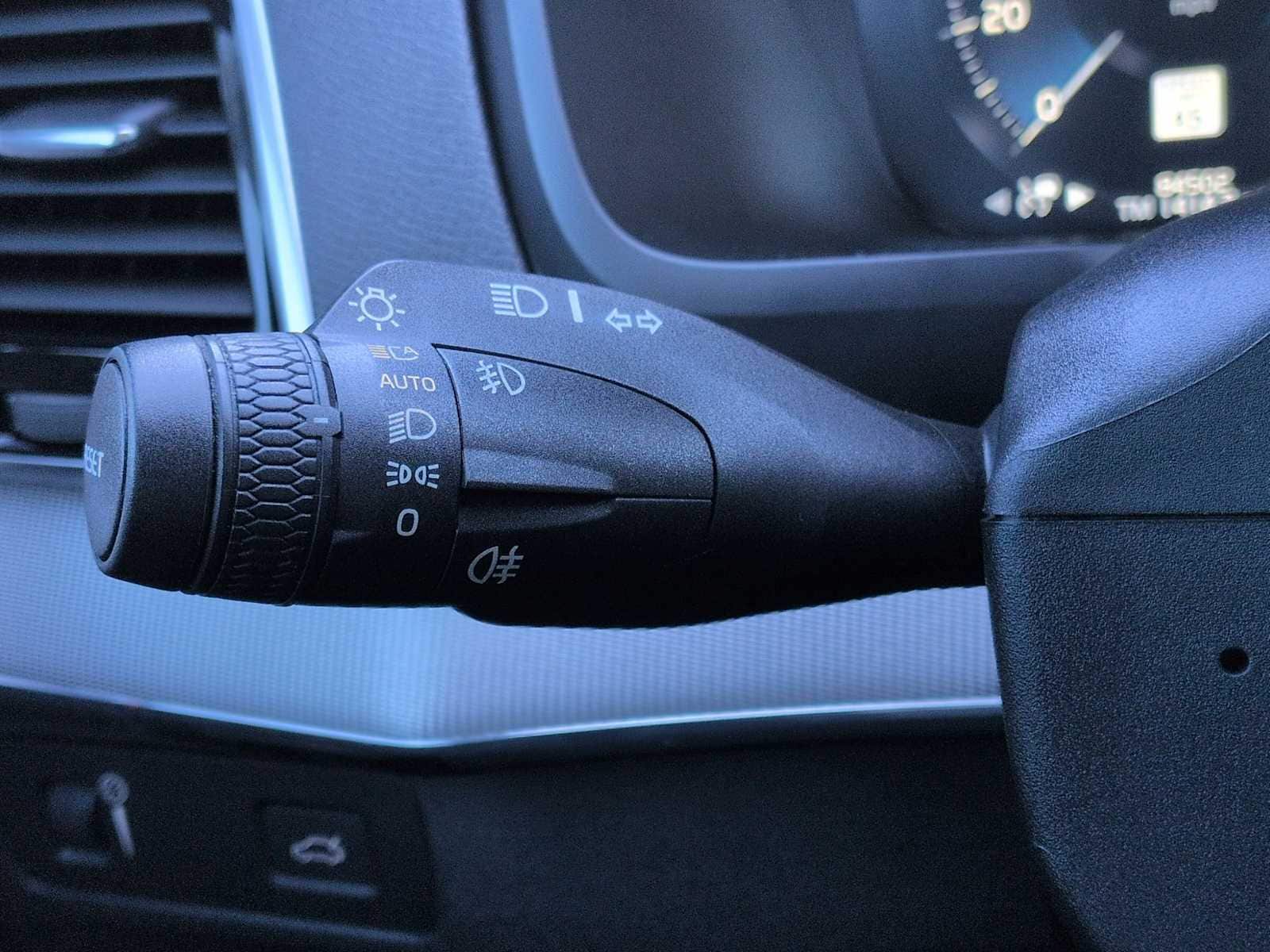 Thumbnail: 2017 Volvo XC90 - 28