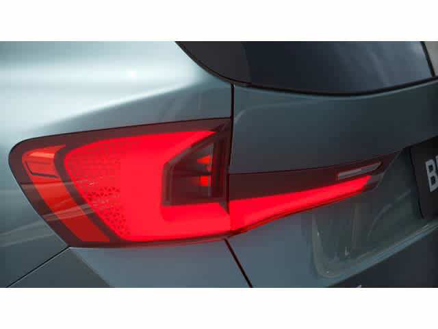 Thumbnail: 2025 BMW X1 - 8